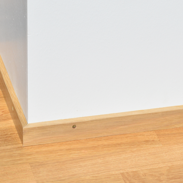 Oak skirting board 12x42 mm